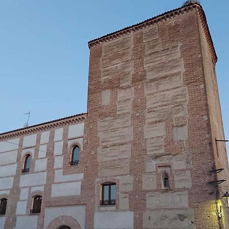 Casa Rural El Torreon Fontiveros ภายนอก รูปภาพ