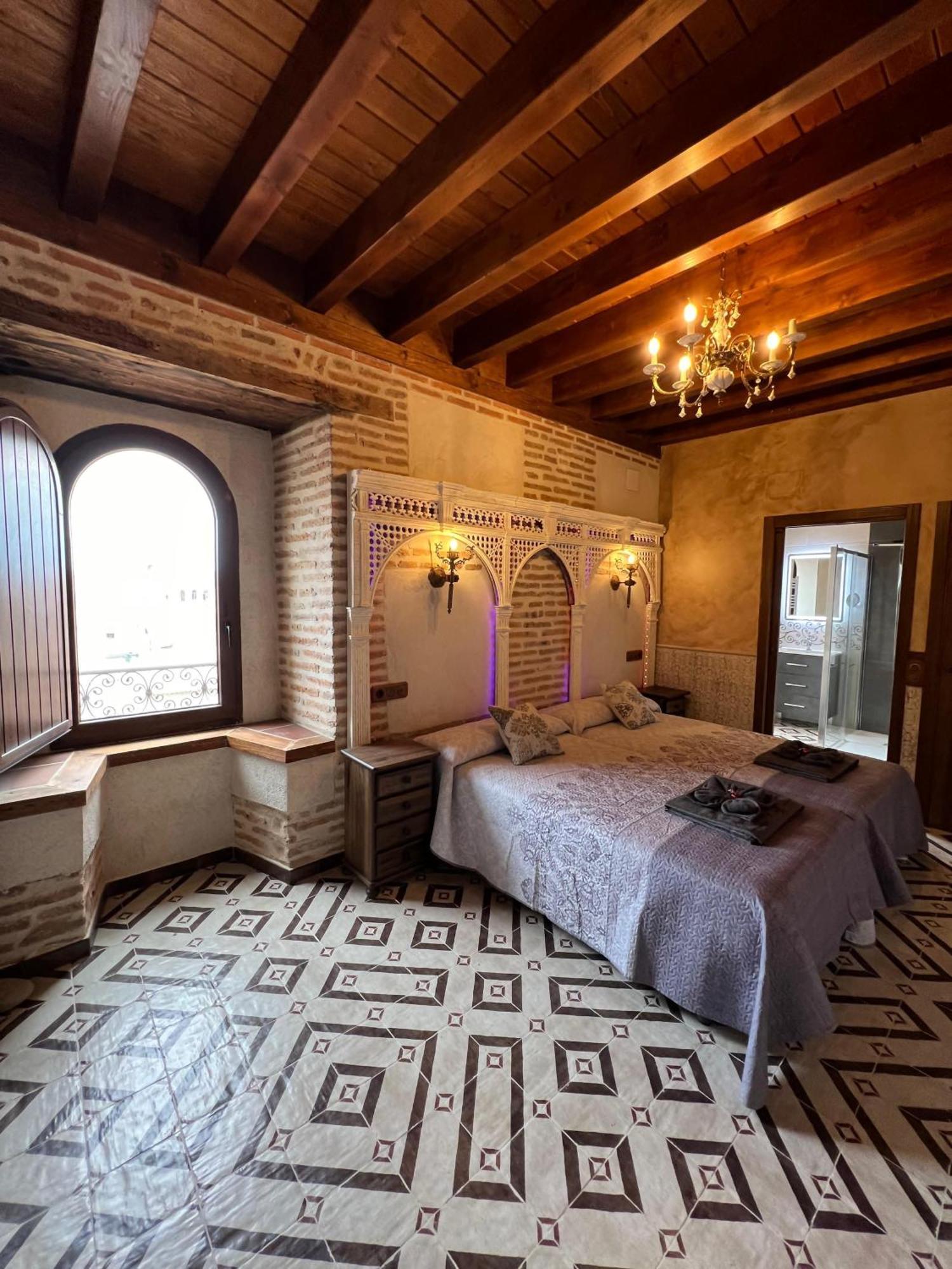 Casa Rural El Torreon Fontiveros ภายนอก รูปภาพ