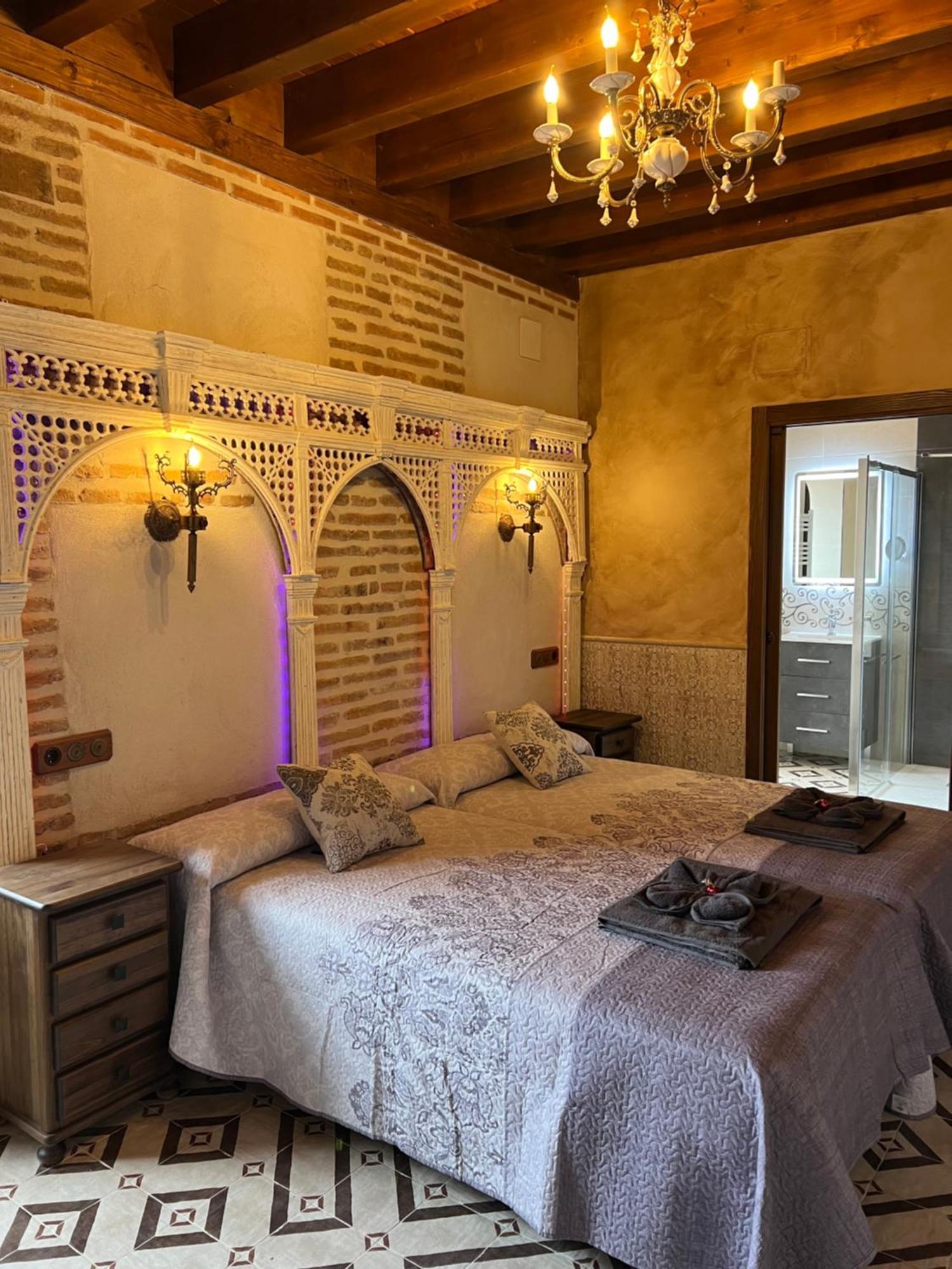 Casa Rural El Torreon Fontiveros ภายนอก รูปภาพ